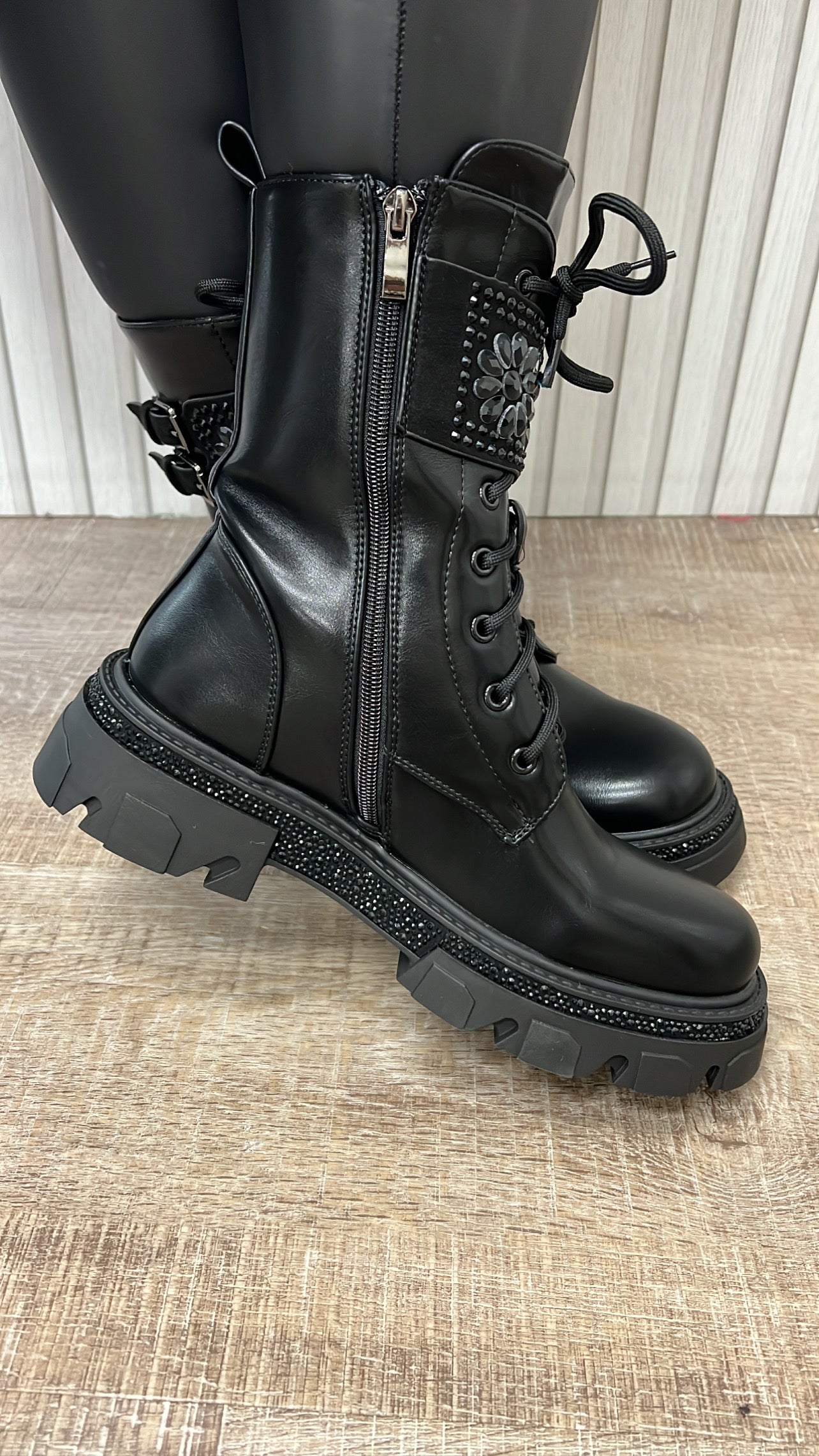 Boots CASY