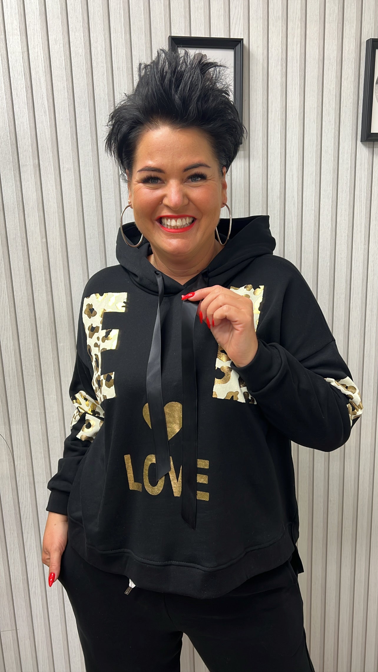 Sweat SELFLOVE (2 verschiedene Farben)