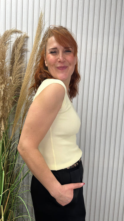 Top DARIA (6 Farben)