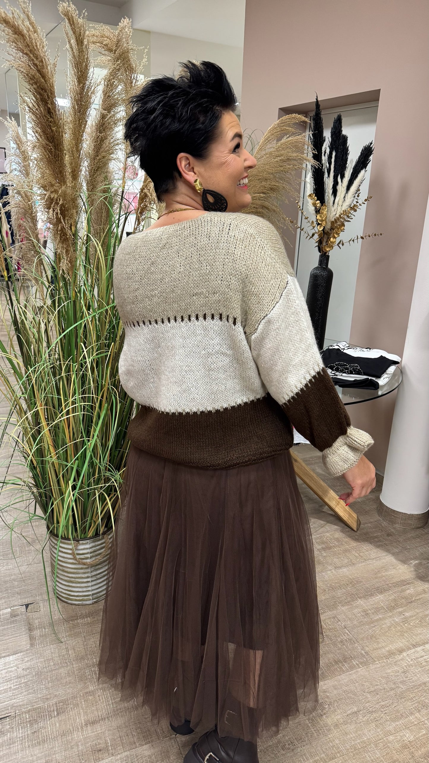 Cardigan Widdow