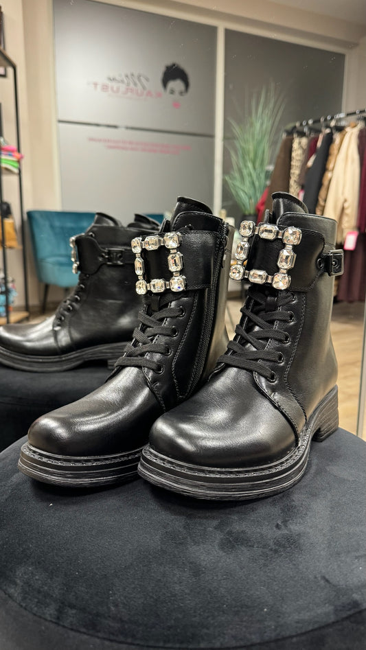 Boots BRILLIANT